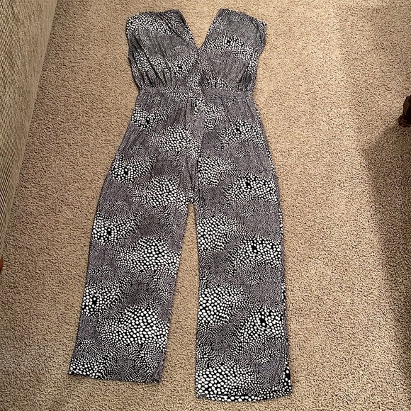 Black and white dressy romper. - Picture 3 of 3